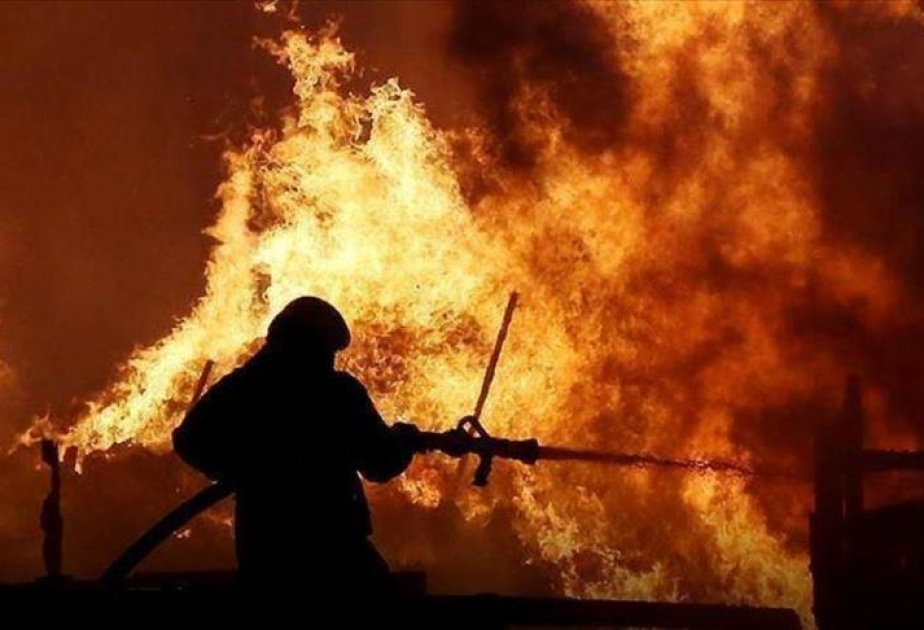 Parisdə tullantıların çeşidlənməsi mərkəzində şiddətli yanğın baş verib