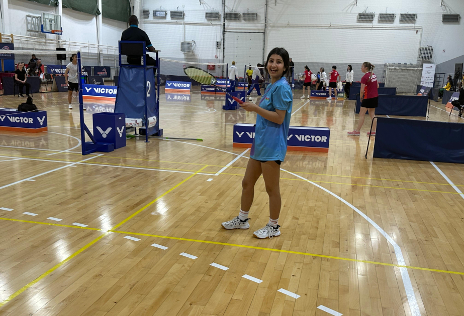 Azerbaijani badminton team claims gold at Gymnasiade