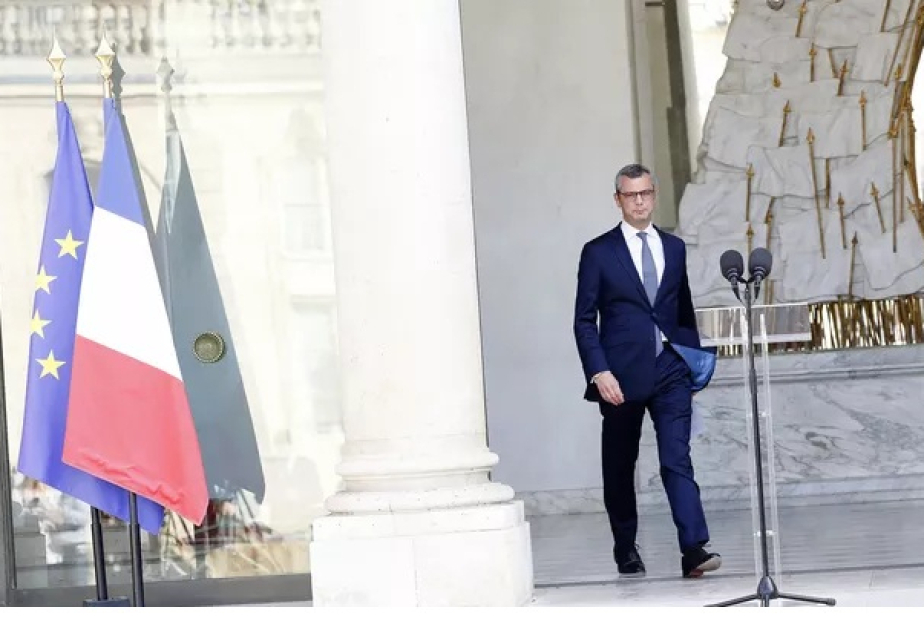 Yelisey sarayının sabiq baş katibi parlament orqanları ilə əməkdaşlığa çağırılıb
