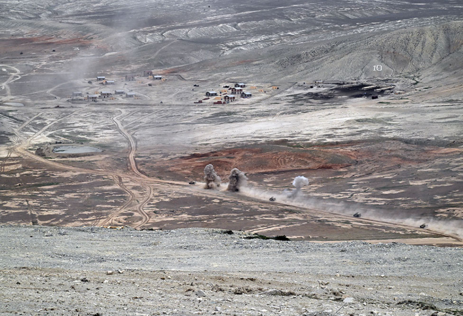 Azərbaycan Ordusunda döyüş atışlı taktiki təlim keçirilib