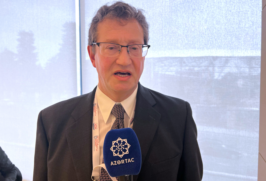 Profesor Rick Fawn: “Se discuten ampliamente la recuperación de Karabaj y las perspectivas regionales en el foro internacional”