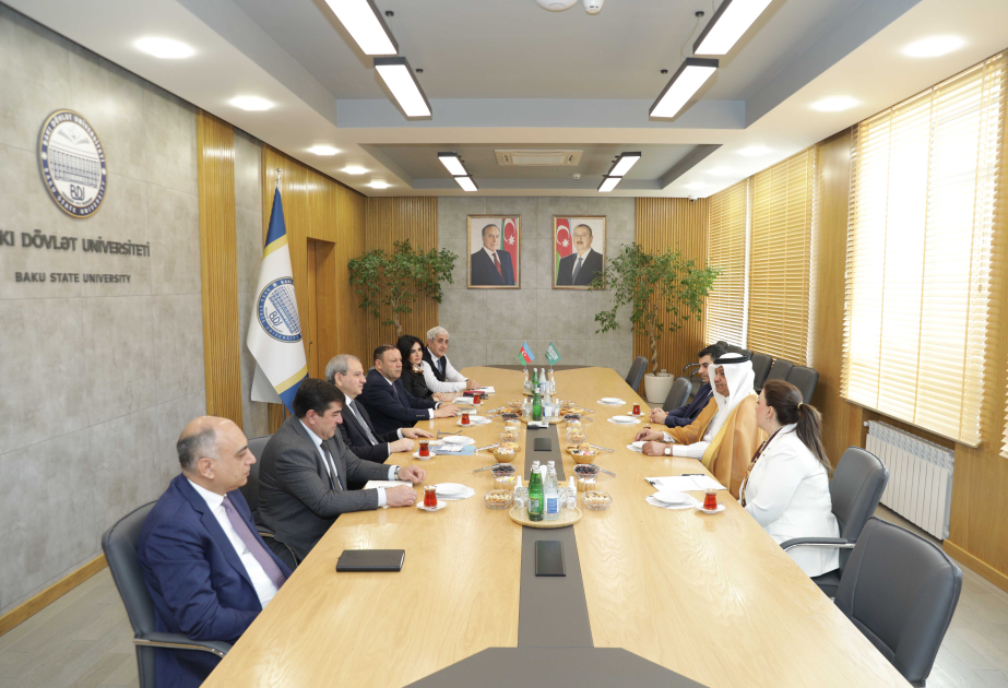 رئيس جامعة باكو الحكومية يبحث مع السفير السعودي مسائل تعاون مع الجامعات السعودية