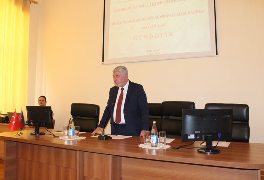 AMEA-nın Humanitar Elmlər Bölməsi Xalq şairi Bəxtiyar Vahabzadənin yubileyi ilə əlaqədar Tədbirlər planını təsdiqləyib