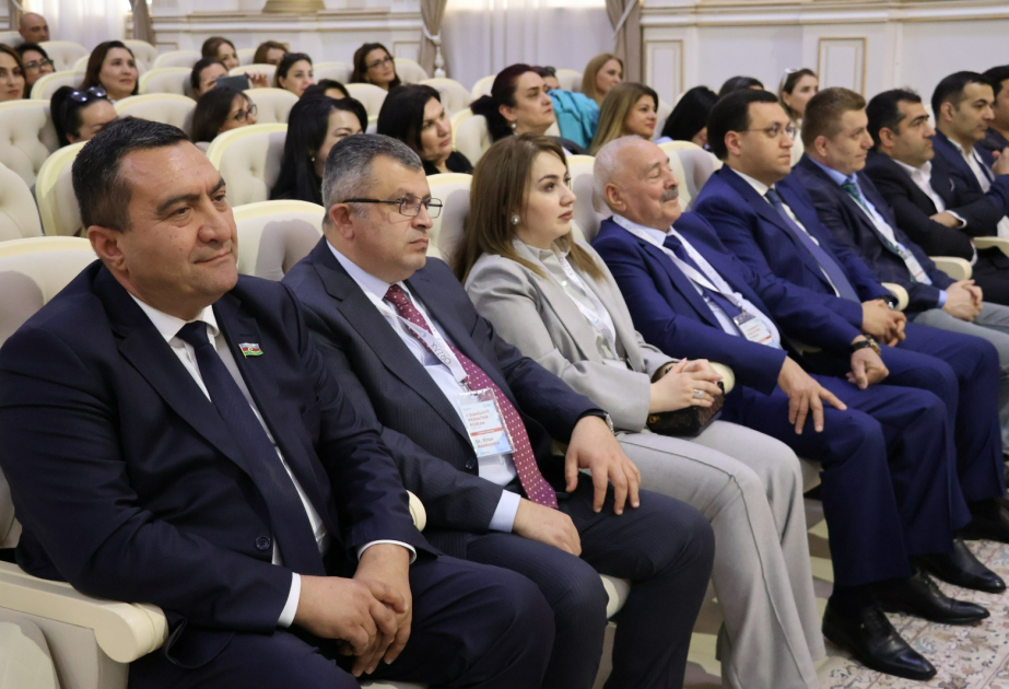 Sumqayıtda pediatrların birinci forumu keçirilib