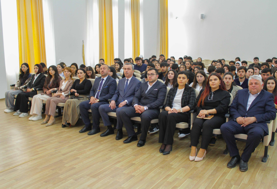 Aqrar Kollecdə “Konstitusiya və Suverenlik İli”nə həsr olunan tədbir keçirilib