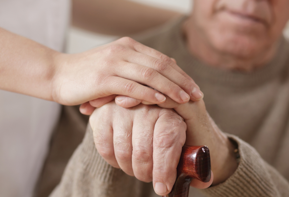 Nevroloq: Psixoloji dəstək Parkinson xəstələrinin həyat keyfiyyətini yaxşılaşdırmaq üçün vacibdir