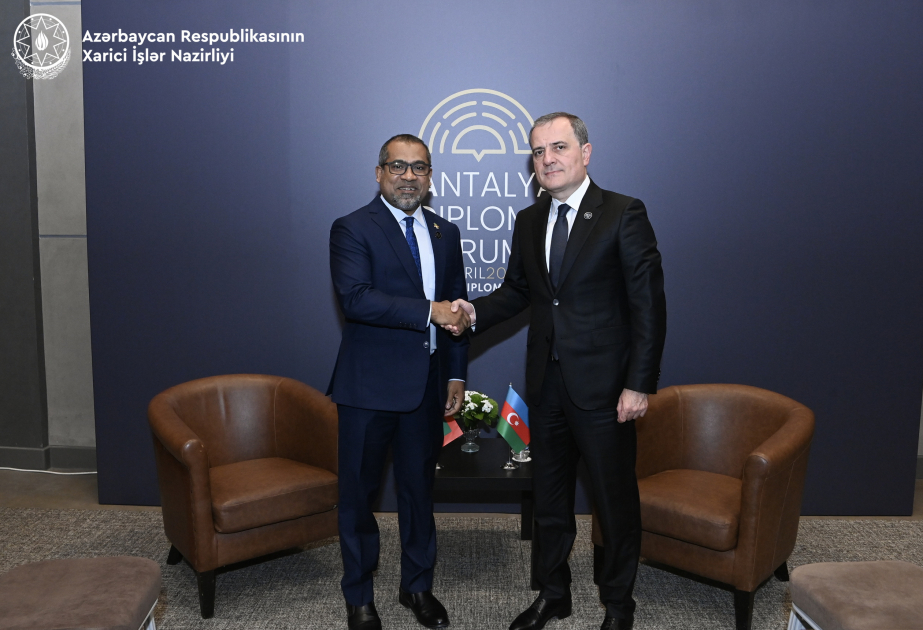 Azerbaijan and Maldives discuss cooperation