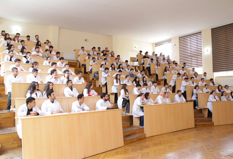 ADAU-da radiasiyanın zərəri və mahiyyəti ilə bağlı seminar keçirilib