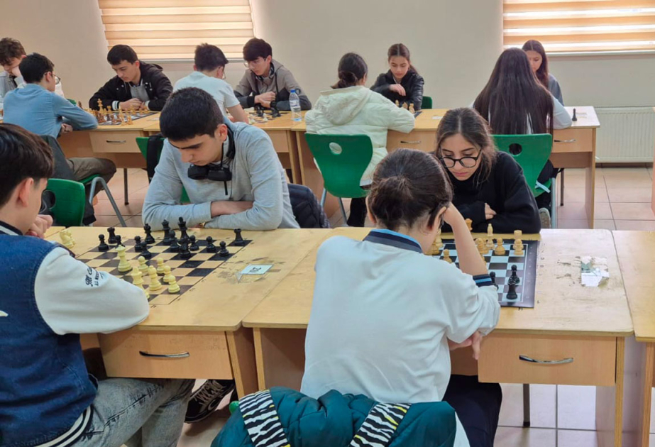 “Zəkaların mübarizəsi” olimpiadasının şahmat istiqaməti üzrə regional mərhələsi keçirilib