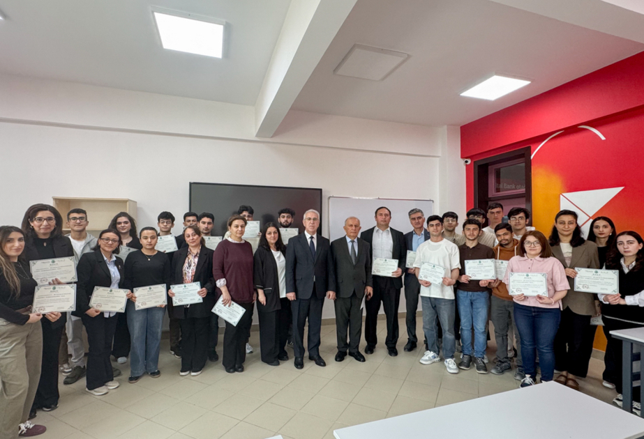 BMU-da Çin universiteti ilə əməkdaşlıq çərçivəsində keçirilən təlim başa çatıb