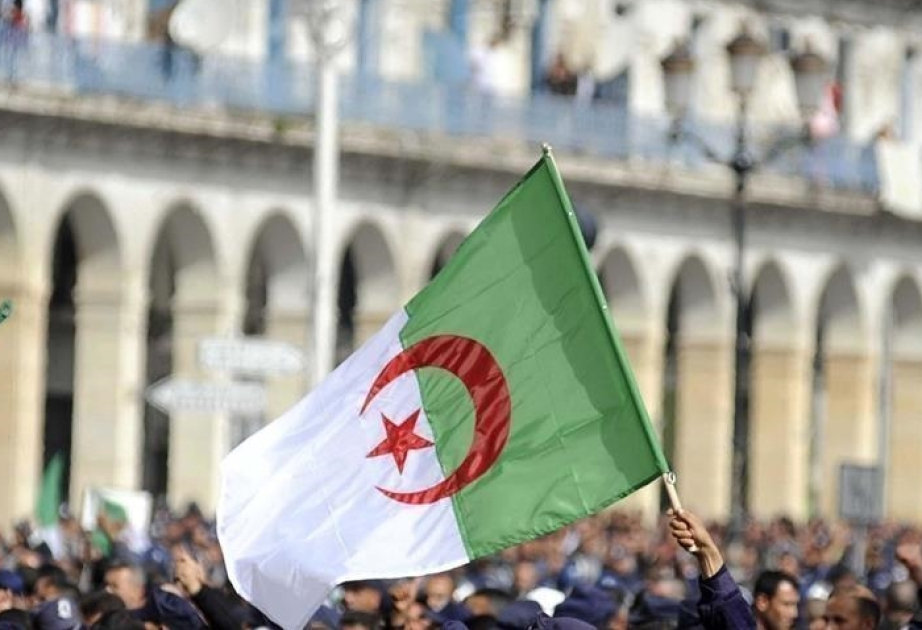 L'Algérie aurait donné 48 heures à 12 diplomates français pour quitter son territoire