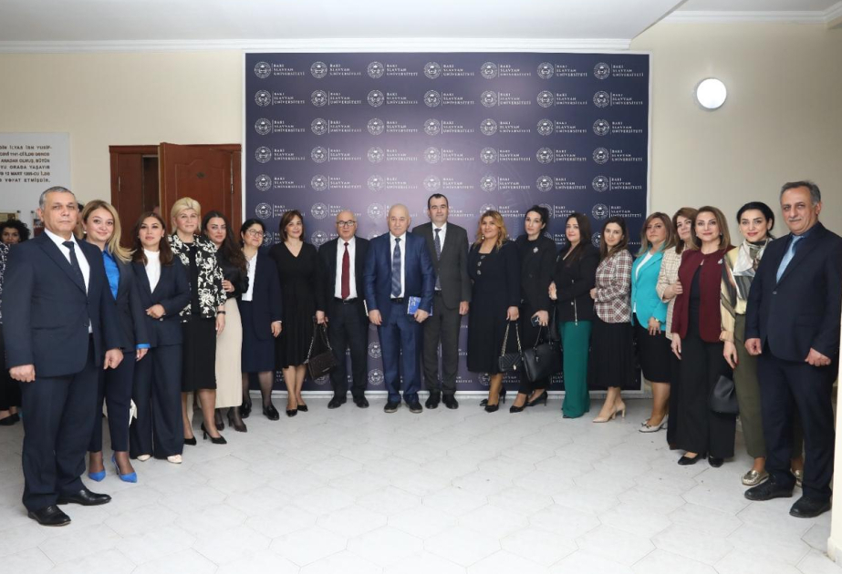 BSU-da “İTİC-2025” III beynəlxalq elmi konfrans çərçivəsində xarici ekspertlərlə görüş keçirilib