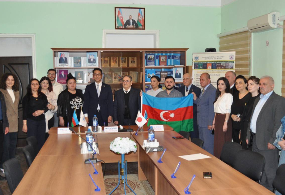 Yaponiyalı mütəxəssis Şəki Regional Elmi Mərkəzinin qonağı olub