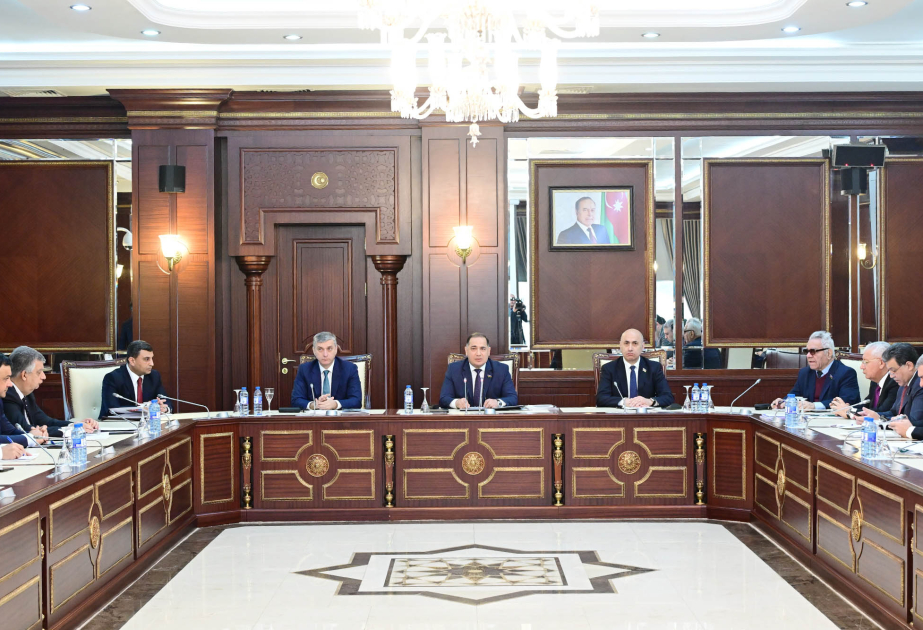 Milli Məclisin komitə iclasında müzakirəyə çıxarılan bir sıra məsələ plenar iclasa tövsiyə olunub