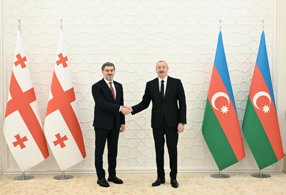 Se celebra una reunión a solas entre el presidente de Azerbaiyán y el presidente de Georgia