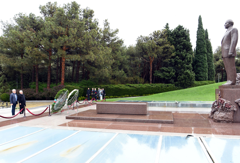Slovenian parliamentary delegation pays tribute to National Leader Heydar Aliyev and Azerbaijani martyrs