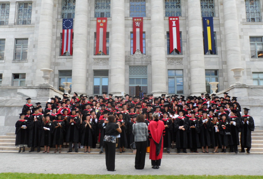 Harvard Universitetinin tələbləri rədd etməsinin ardından Tramp onu yeni sanksiyalarla hədələyir