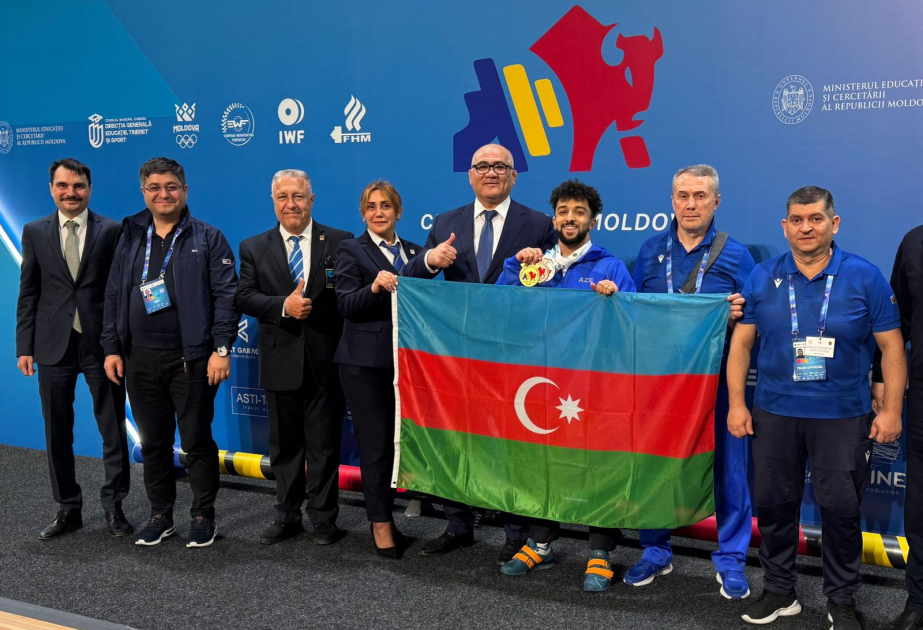 Azerbaijani weightlifter shines at European championships in Moldova