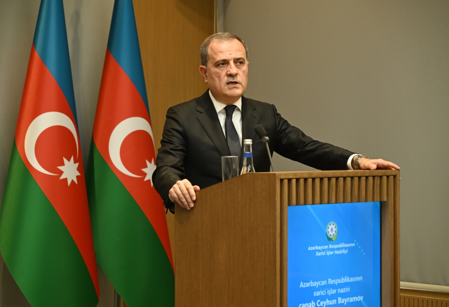 Canciller: “Azerbaiyán es partidario de diálogo y debate con Armenia”