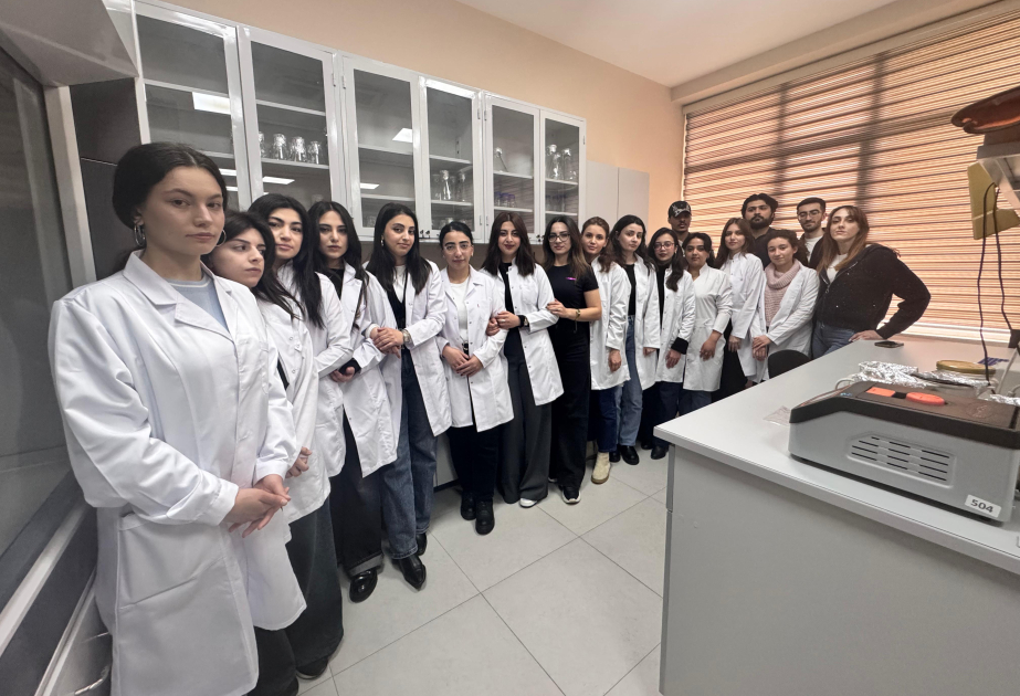 BDU tələbələrinin Biofizika İnstitutunda istehsalat təcrübəsi başa çatıb