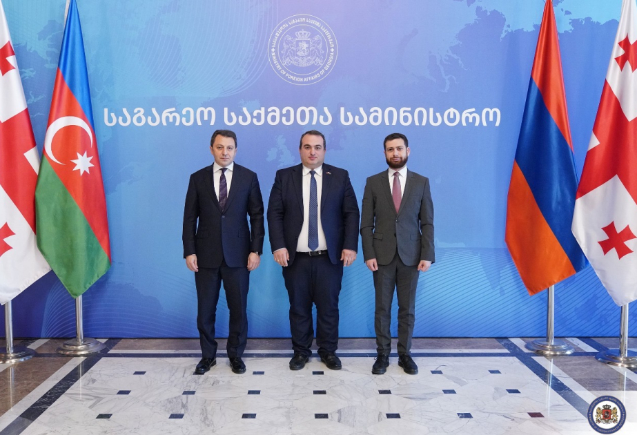 Tiflis acoge una reunión trilateral de representantes de los Ministerios de Asuntos Exteriores de Georgia, Azerbaiyán y Armenia  ACTUALIZADO