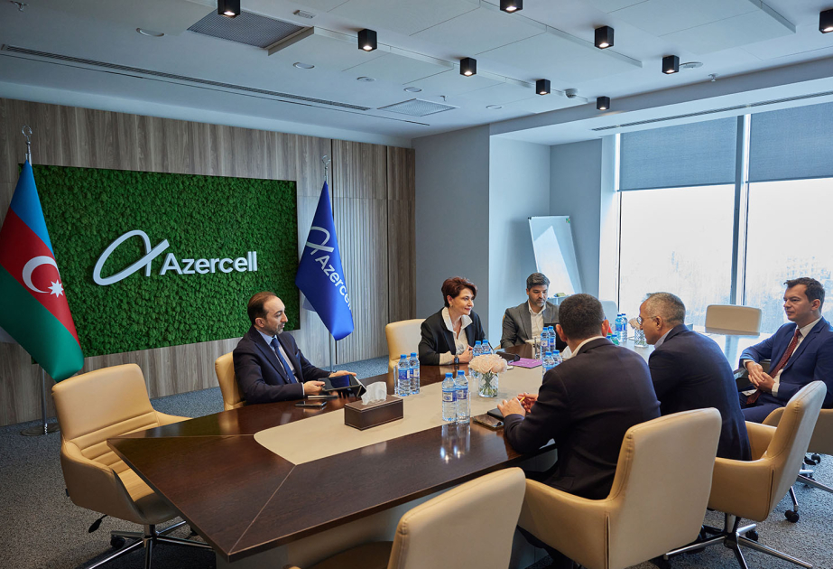 ®  “Azercell” və “UiPath” Azərbaycanda biznesin avtomatlaşdırılması və süni intellektin tətbiqi sahəsində əməkdaşlığa başlayır