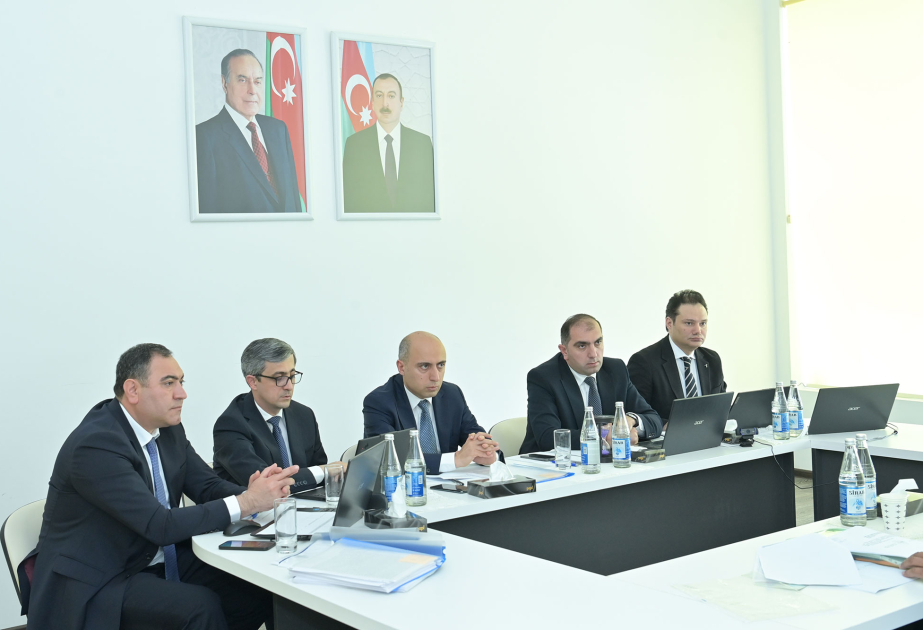 Elm və təhsil naziri Sabirabadda vətəndaşların müraciətlərini dinləyib