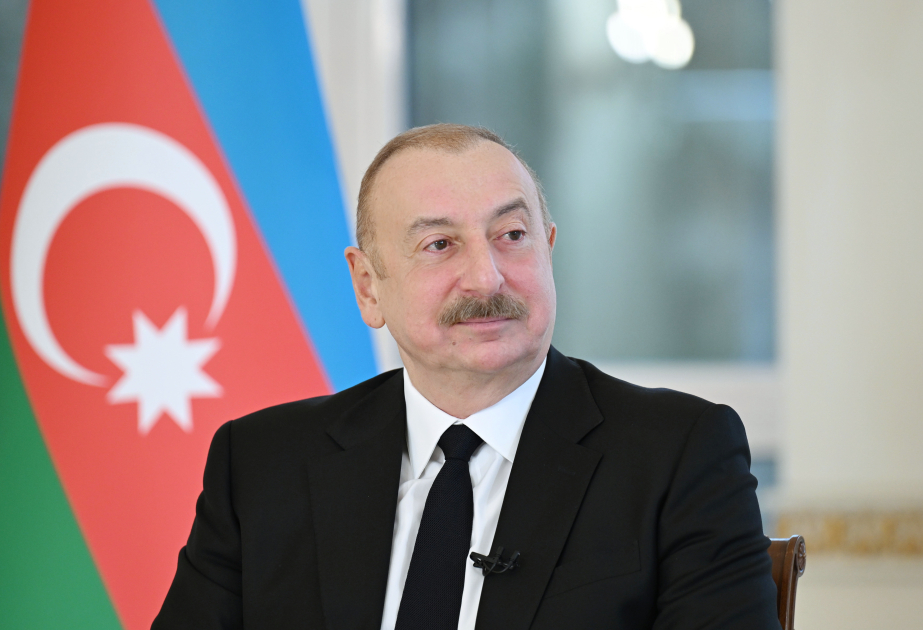 Präsident von Aserbaidschan Ilham Aliyev gibt chinesischeR Nachrichtenagentur Xinhua Interview