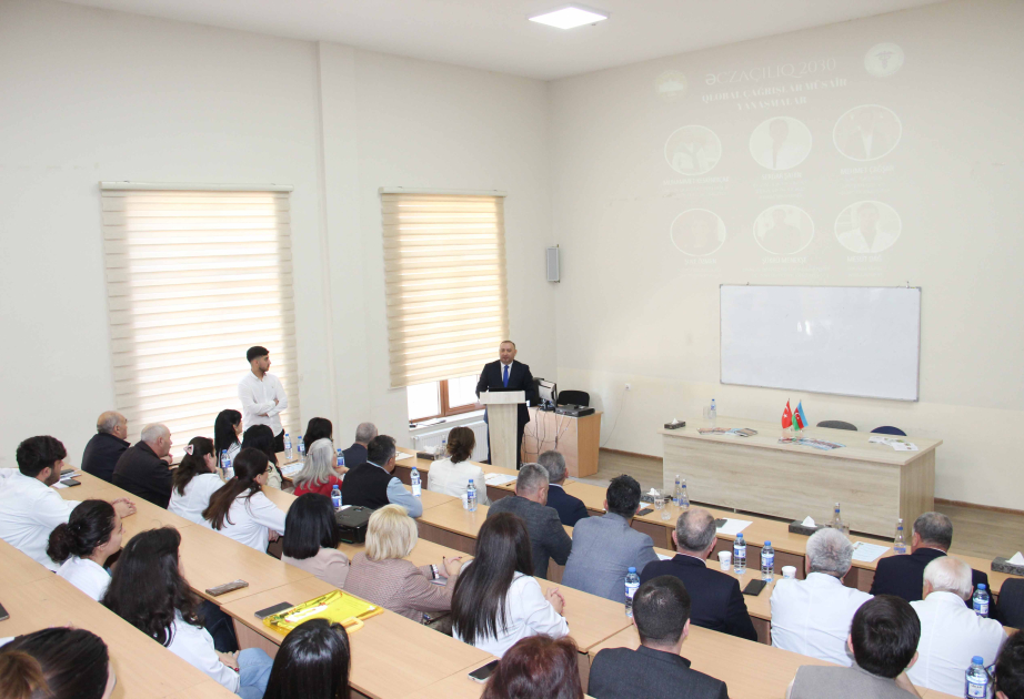 ADAU-da “Əczaçılıq 2030: qlobal çağırışlar, müasir yanaşmalar” adlı elmi-praktiki seminar keçirilib