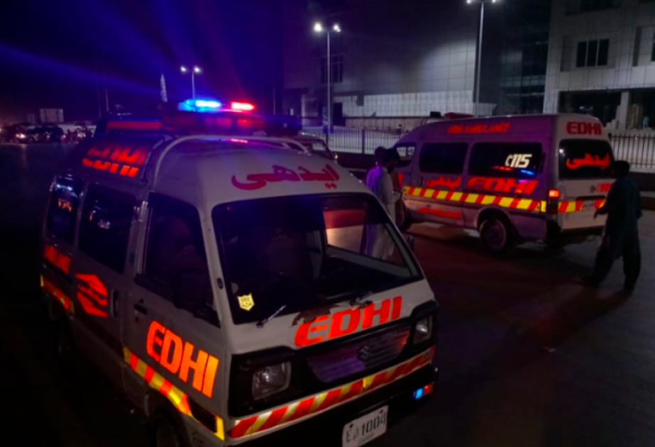 16 dead as passenger vehicle crashes in Pakistan