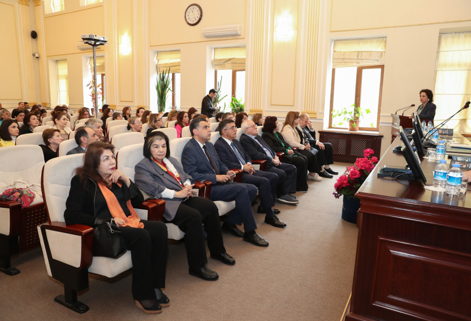 AMEA-da akademik Mikayıl Useynovun 120 illiyinə həsr olunan elmi sessiya keçirilib