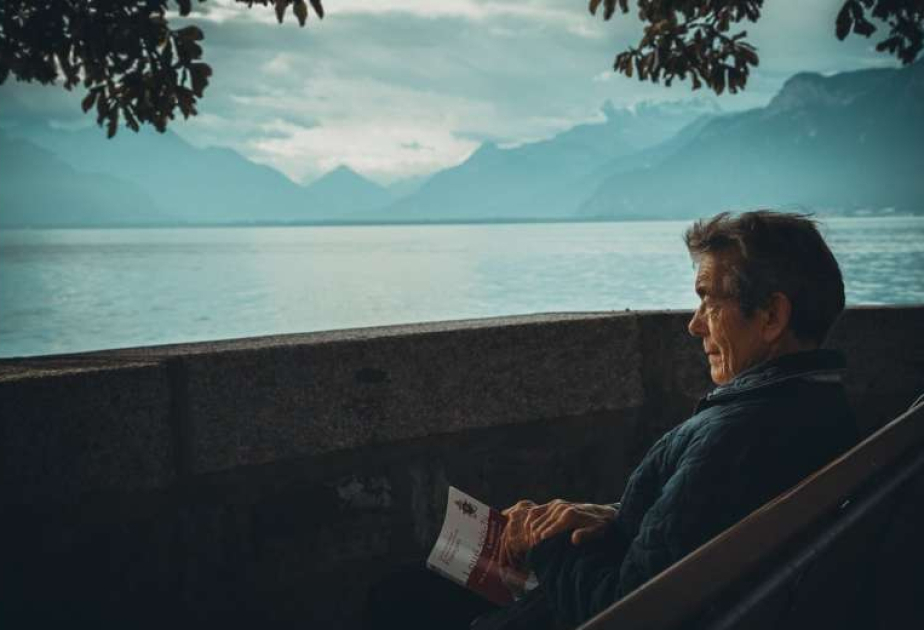 Middle-aged Americans report higher loneliness than older adults, global study finds