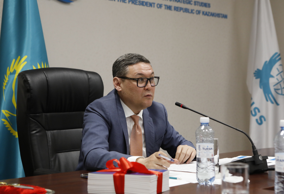 Еркин Тукумов: Казахстан готов нарастить поставки 130 видов несырьевых товаров в Азербайджан
