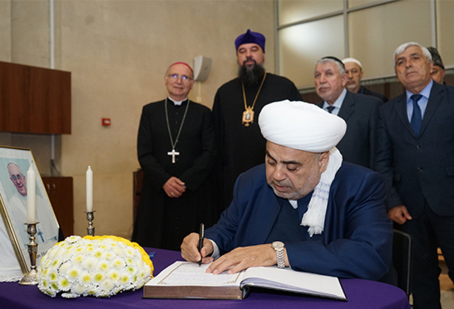 Dini konfessiyaların rəhbərləri katolik kilsəsini ziyarət ediblər