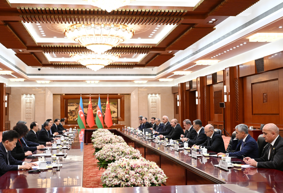 阿塞拜疆总统伊利哈姆·阿利耶夫会见中国国务院总理