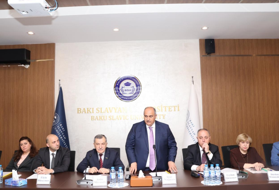 BSU-da “Suverenlik və Konstitusiya hüquqları” mövzusunda dəyirmi masa keçirilib