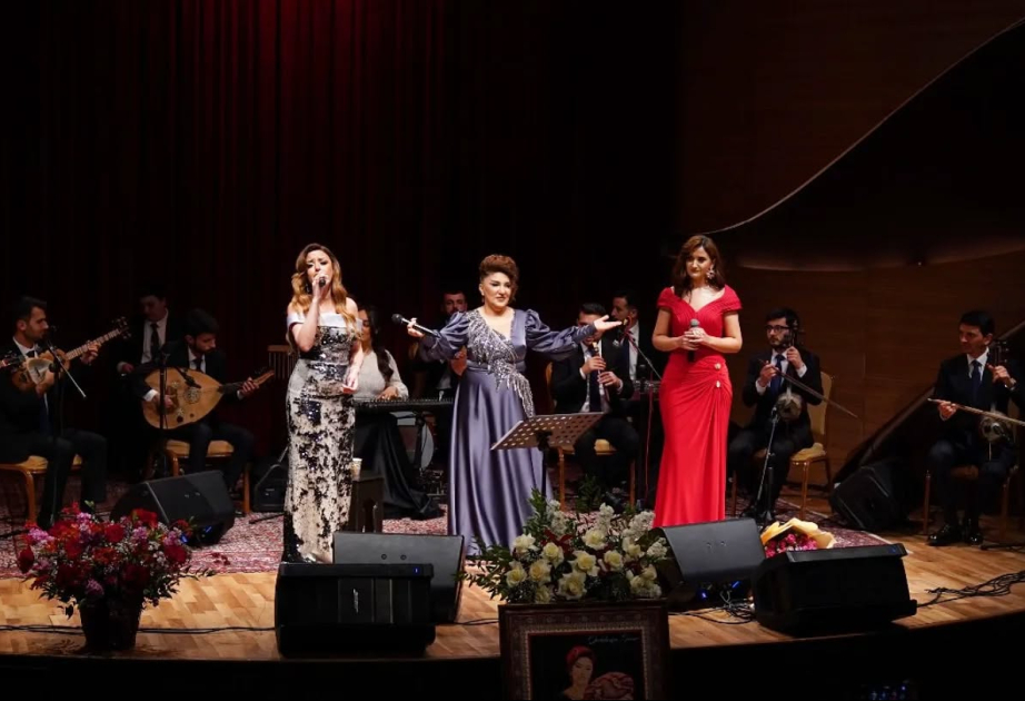 Əməkdar artist Sevinc Sarıyeva və tələbələri konsert proqramı ilə çıxış ediblər