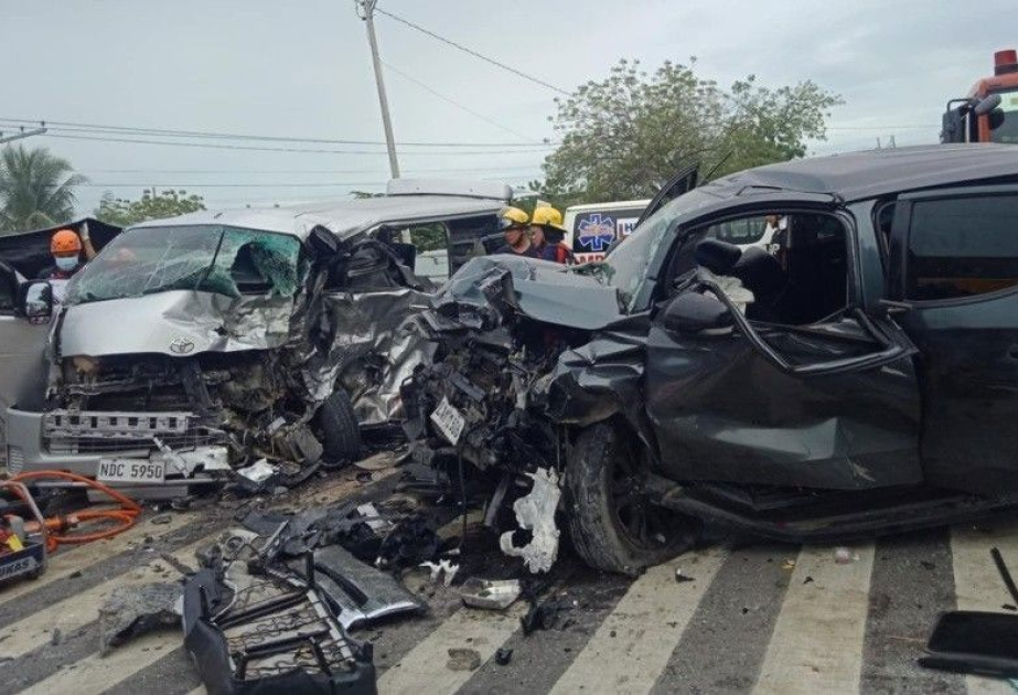 3 dead, 10 injured in multiple-car crash in Philippine capital