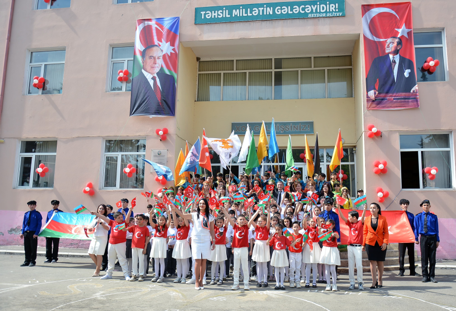 Ağstafada məktəblilərin iştirakı ilə "Türk dünyasının liderləri - Heydər Əliyev və Atatürk" adlı tədbir keçirilib