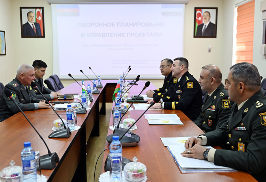 В Баку состоялась встреча представителей министерств обороны Азербайджана и Узбекистана