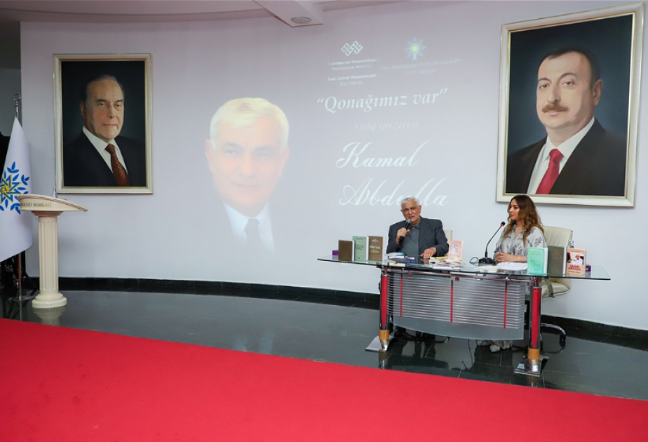 Suraxanıda Xalq yazıçısı Kamal Abdulla ilə görüş keçirilib