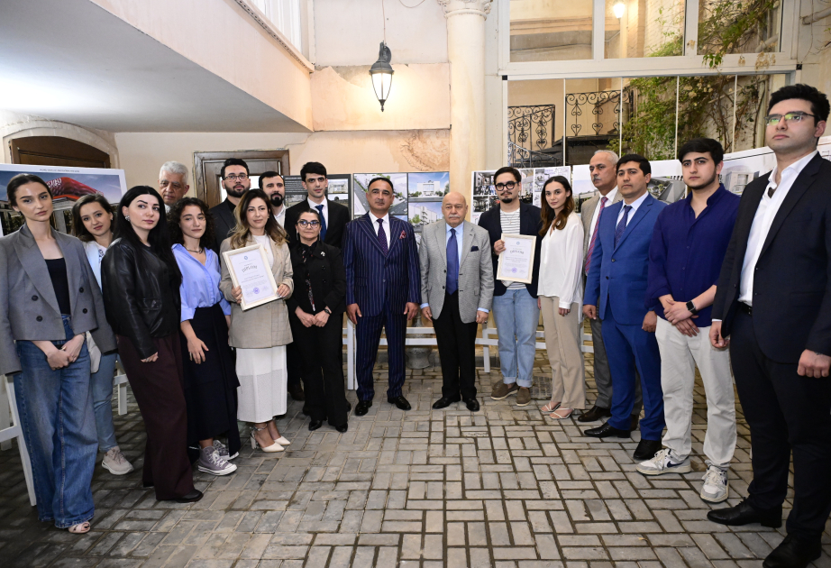 Keçmiş “Dostluq” kinoteatrının yenidən qurulması üzrə müsabiqənin qalibləri mükafatlandırılıb