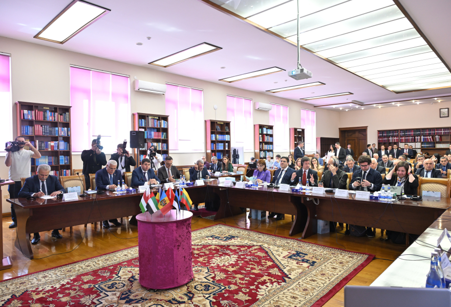 Suverenliyin möhkəmləndirilməsində rəqabətqabiliyyətli iqtisadiyyatın inkişafına yeni strateji yanaşmalar - beynəlxalq elmi-praktik konfrans