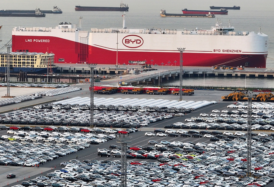 World`s largest car carrier sets off on maiden voyage from Chinese port