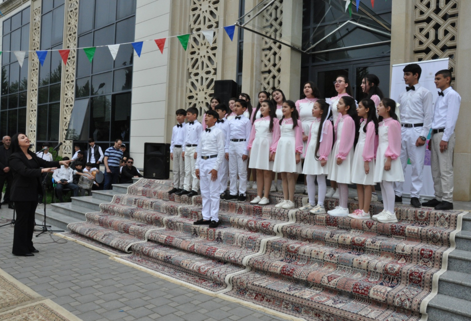 Biləsuvarda Uşaq İncəsənət Festivalına həsr olunan konsert keçirilib