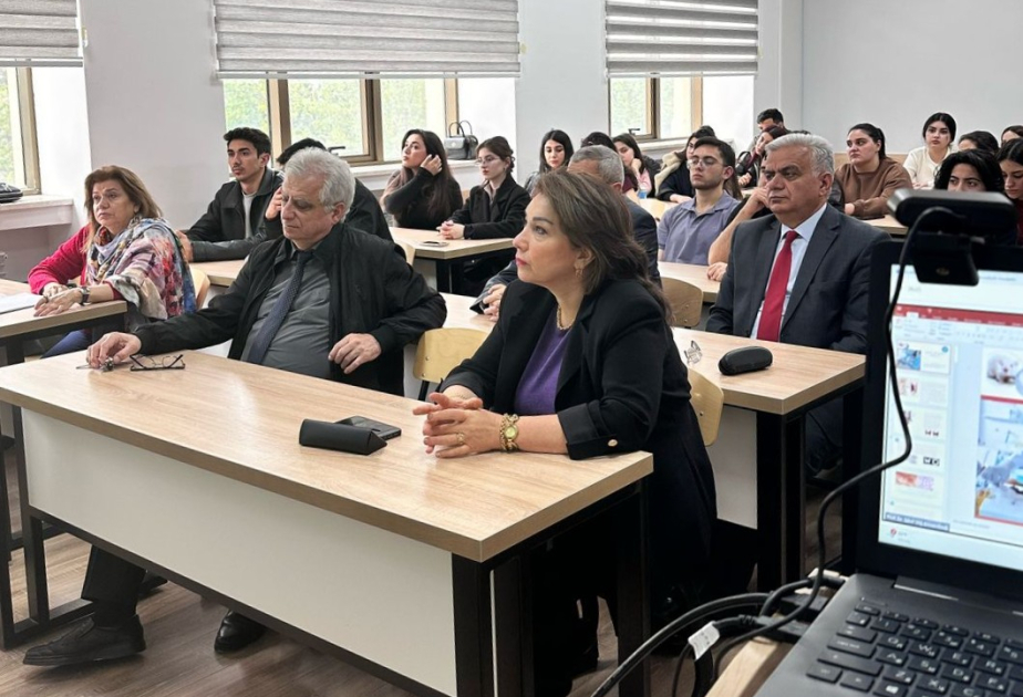 Türkiyənin Bursa Uludağ Universitetinin professoru BDU-da elmi seminar keçirib