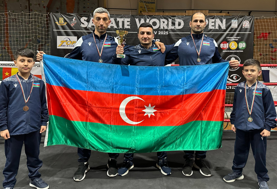 Savat üzrə Azərbaycan millisi Bolqarıstanda 4 medal qazanıb