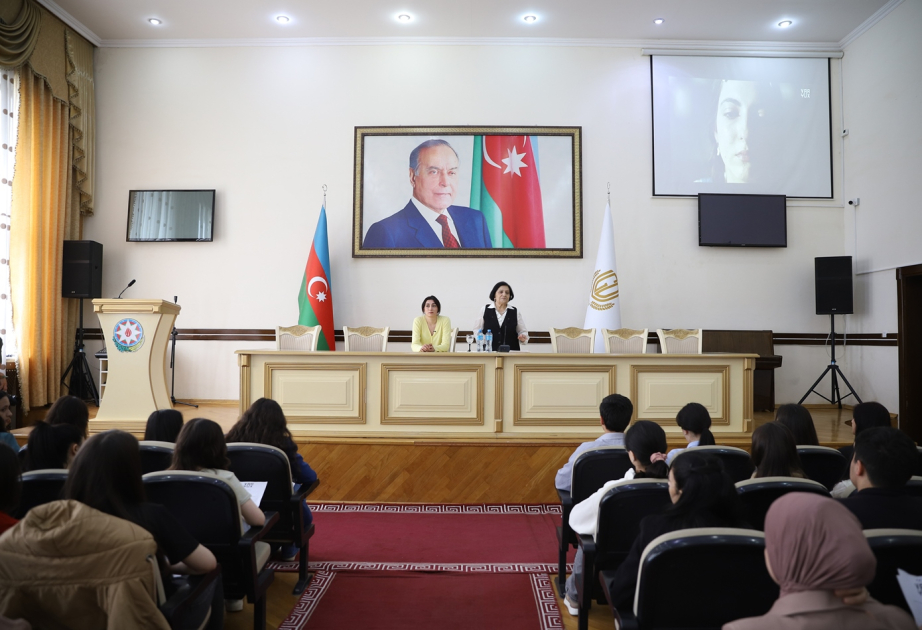GDU-da “Gender stereotipləri - onların gənclərə və cəmiyyətə təsiri” mövzusunda təlim keçirilib