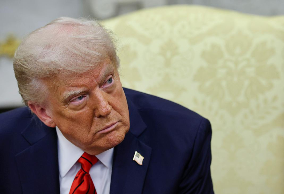 Donald Tramp özünü avtoritar lider hesab etmədiyini deyib