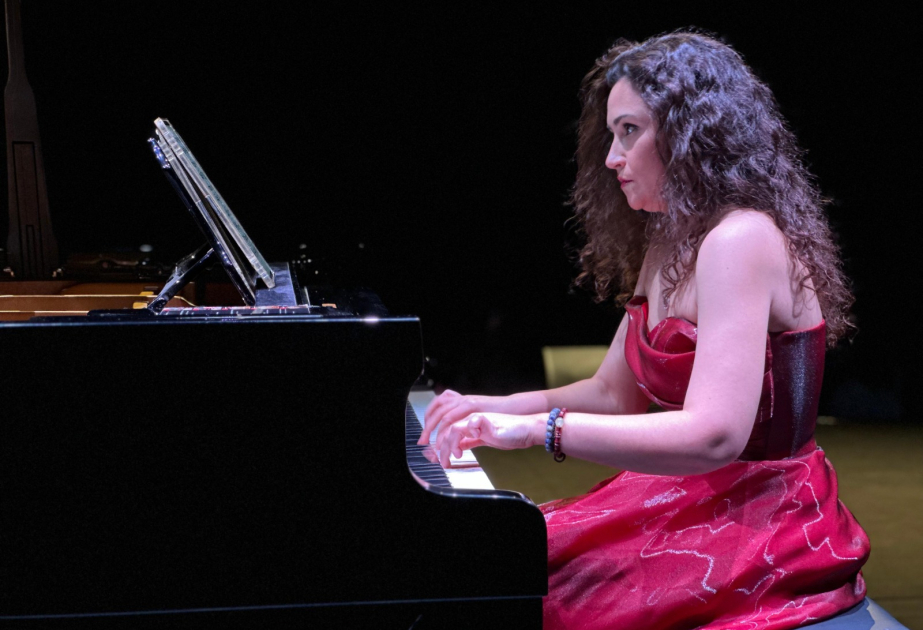 Gəncə Dövlət Filarmoniyasında “Piano musiqi axşamı” adlı konsert keçirilib